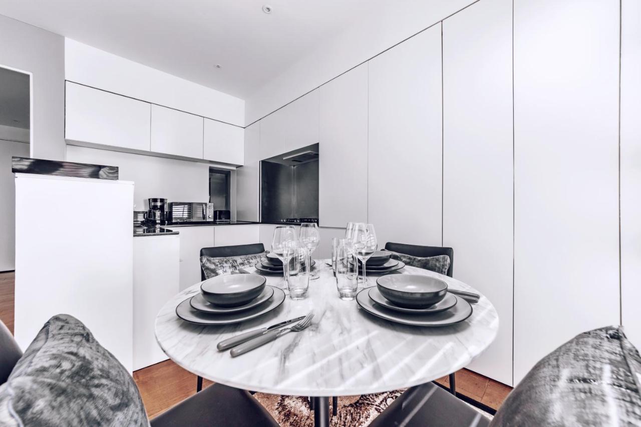 Interior Designer Flat With Two Terraces London