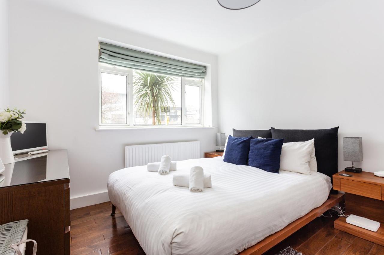Apartment Perfect Gem By Southwark Stn W/balcony - London