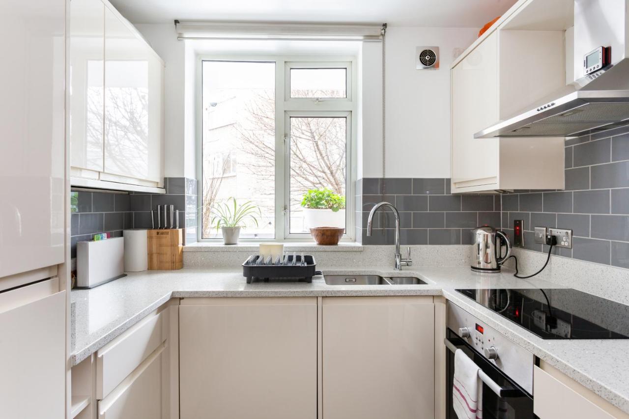 Perfect Gem By Southwark Stn W/balcony - Apartment London