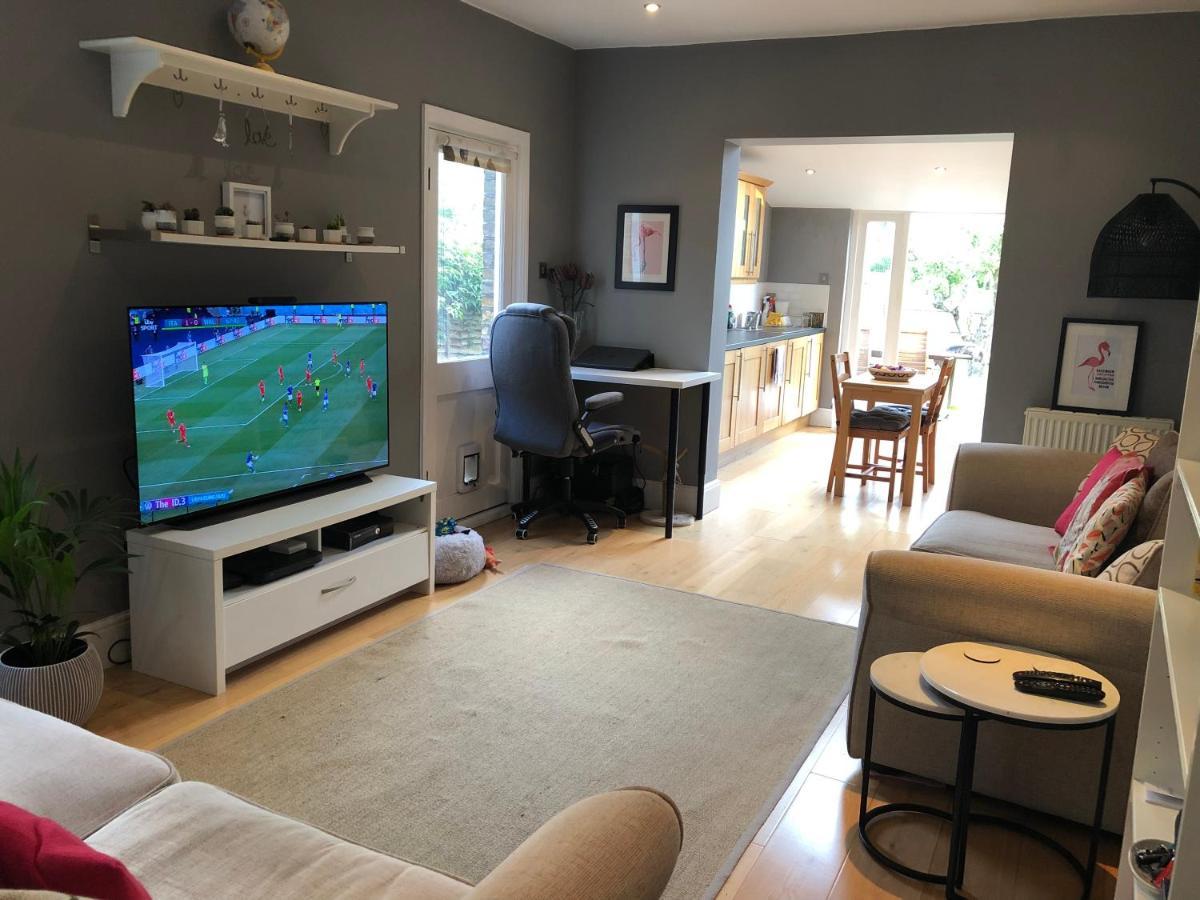 Homestay Wimbledon Fortnight