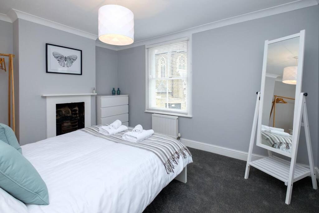 Feriehus Contemporary House Garden Near Park & Thames London