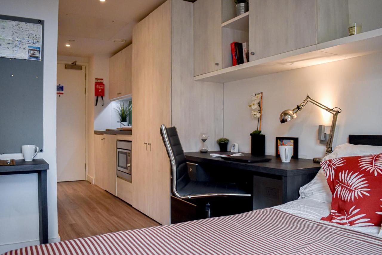 Stunning Aldgate Studio - FREE WIFI&GYM! - IQ Aldgate Apartment *
