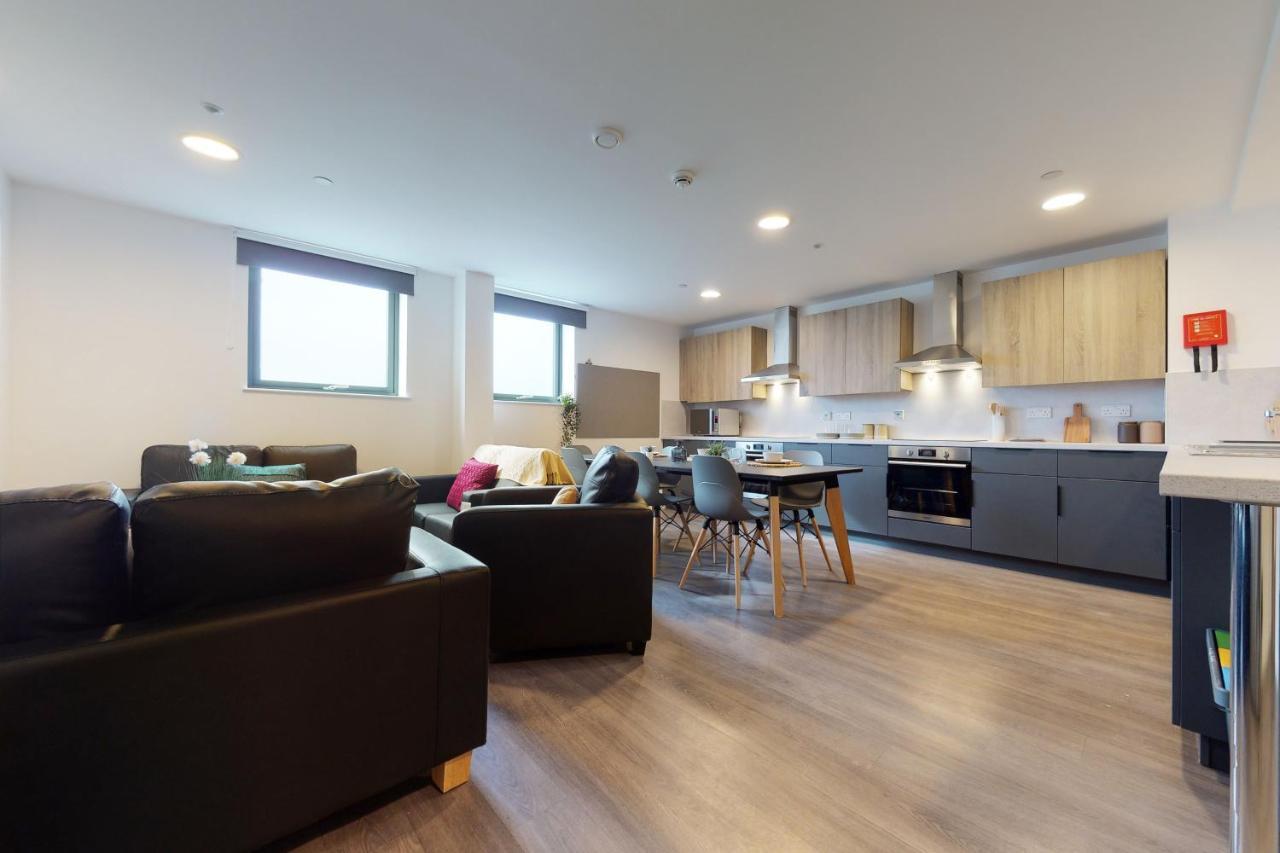 Canvas Walthamstow: Student-focused With Private And Shared Spaces Apartment *