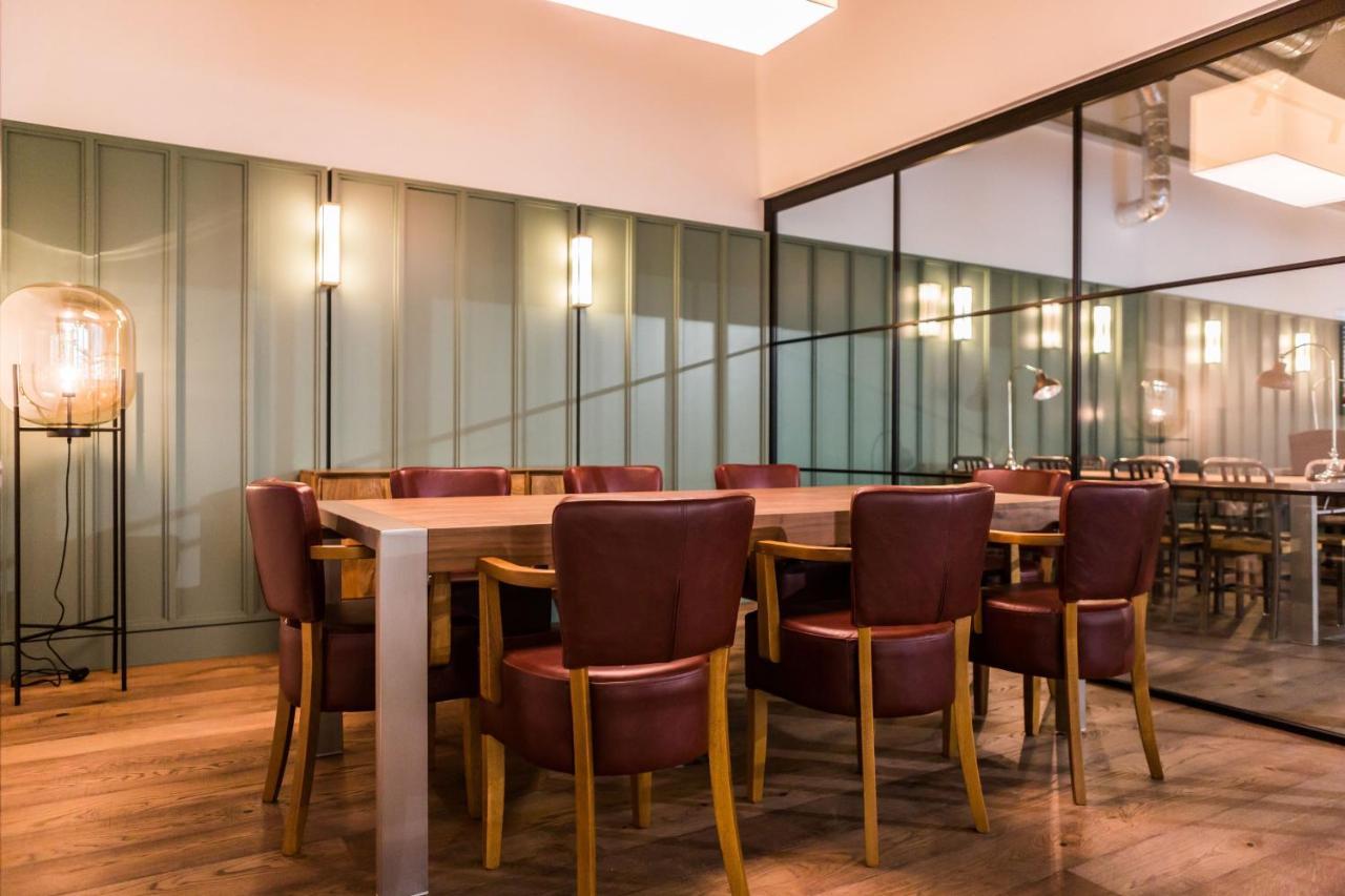 Appartement Contemporary At Chapter White In *