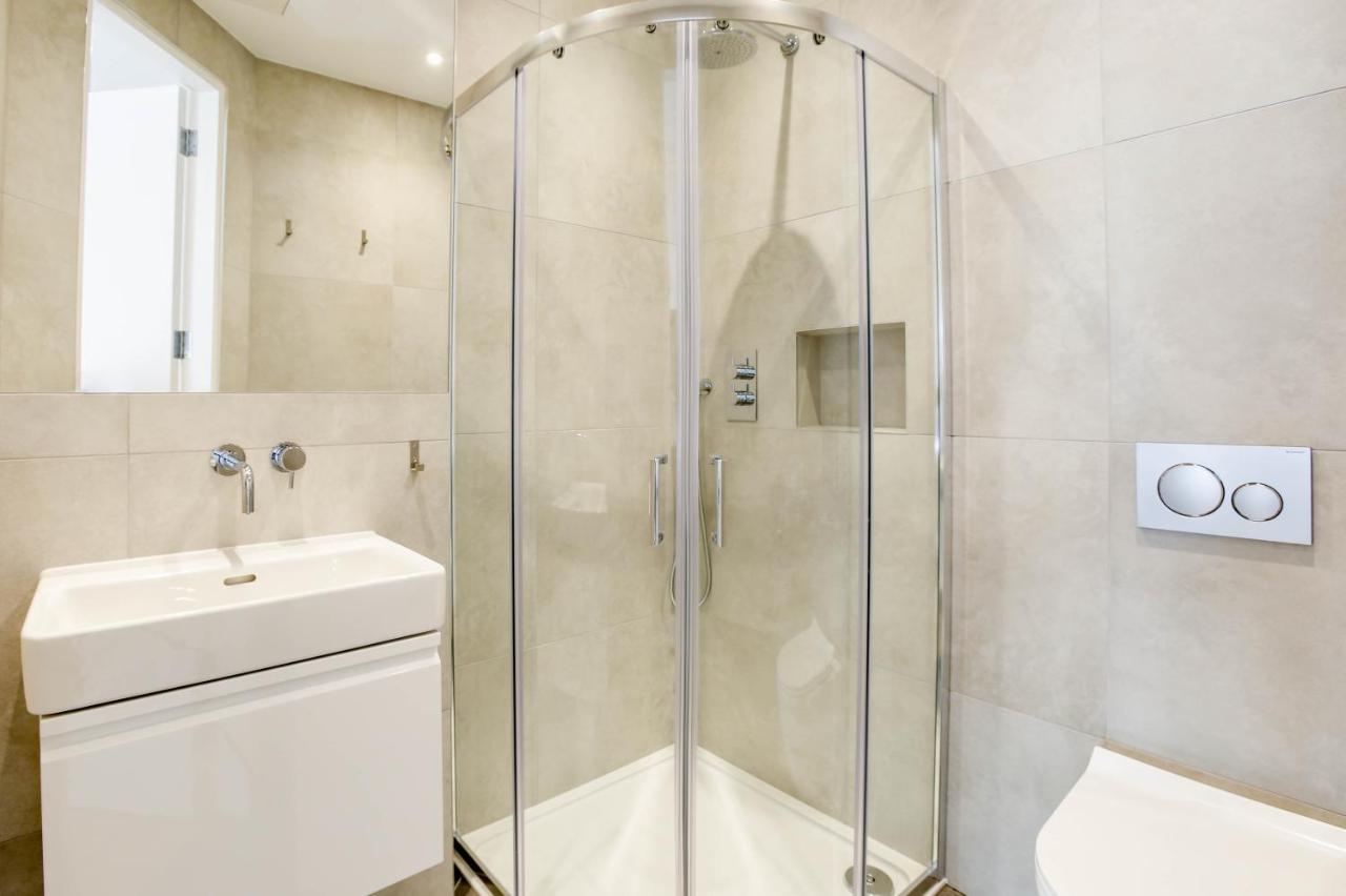 Apartment Cromwell Serviced By Stayprime