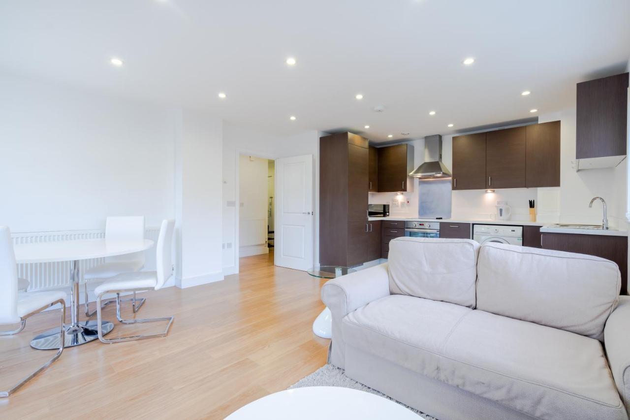I Am Serviced Apartment *
