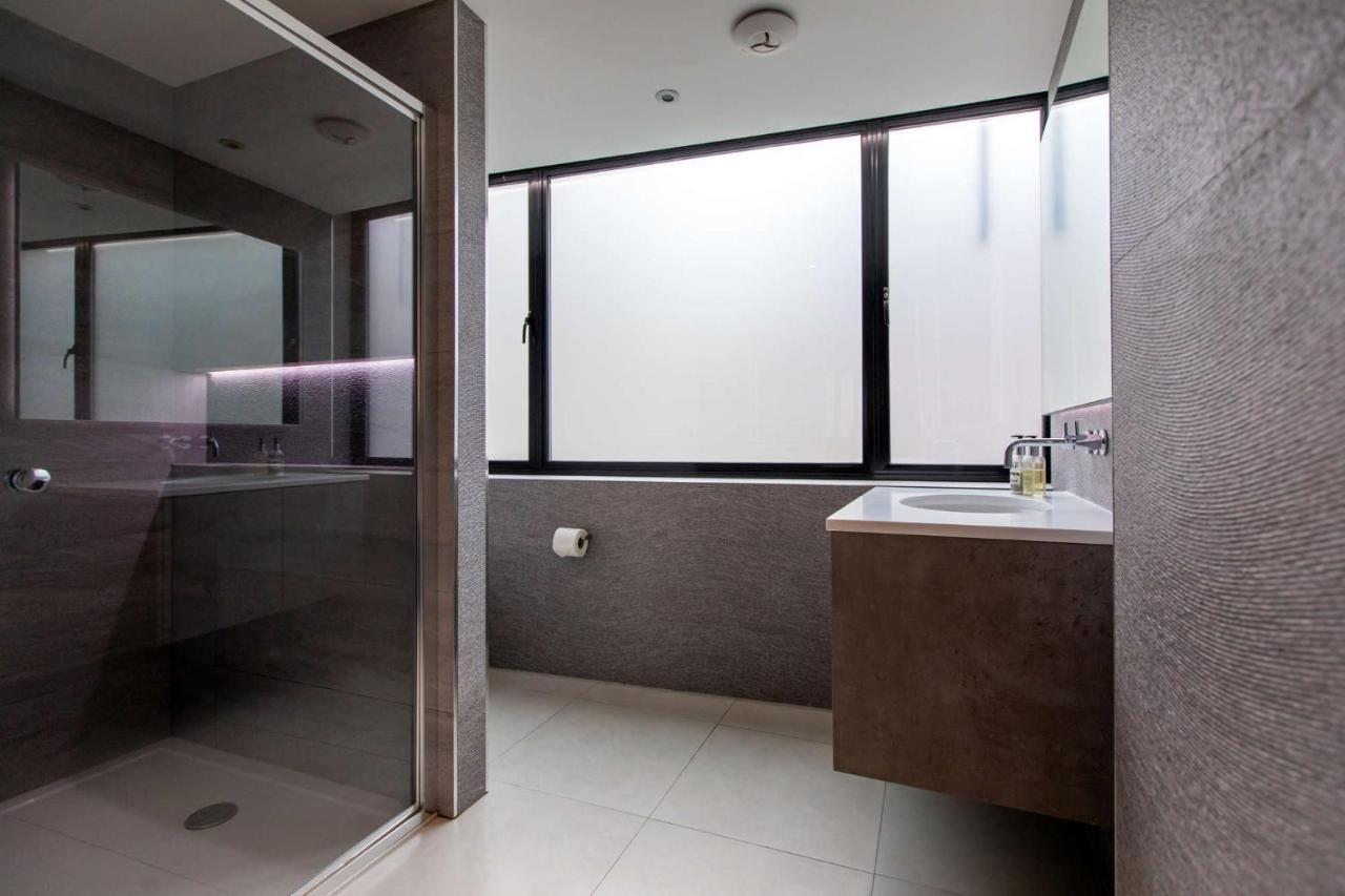 Trafalgar - Charing Cross Apartment *