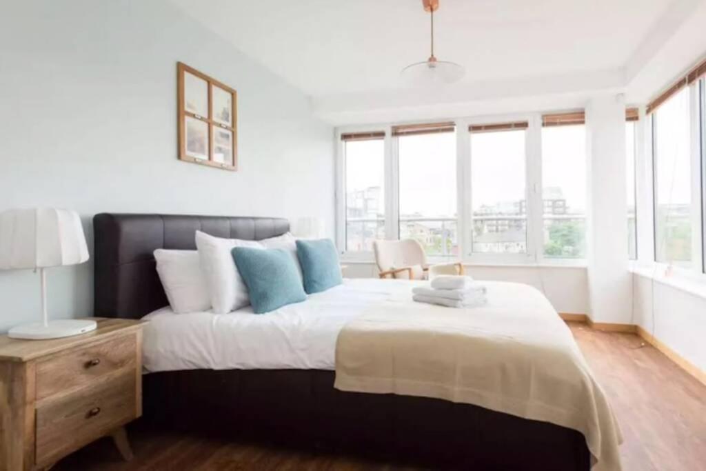 Angel 2 Bedroom Apartment * Londen