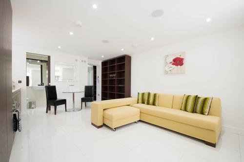 Apartment Albany House Central London