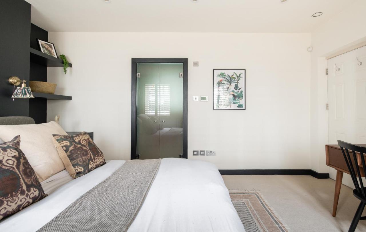 The Heart Of Shepherds Bush - Modern 2bdr With Garden * London