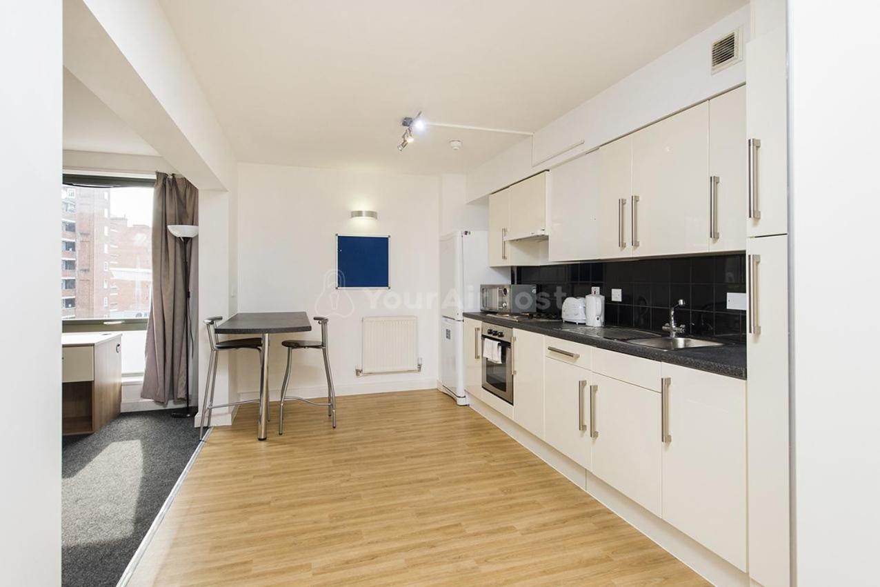 Spacious At Axo Camden In * Londen