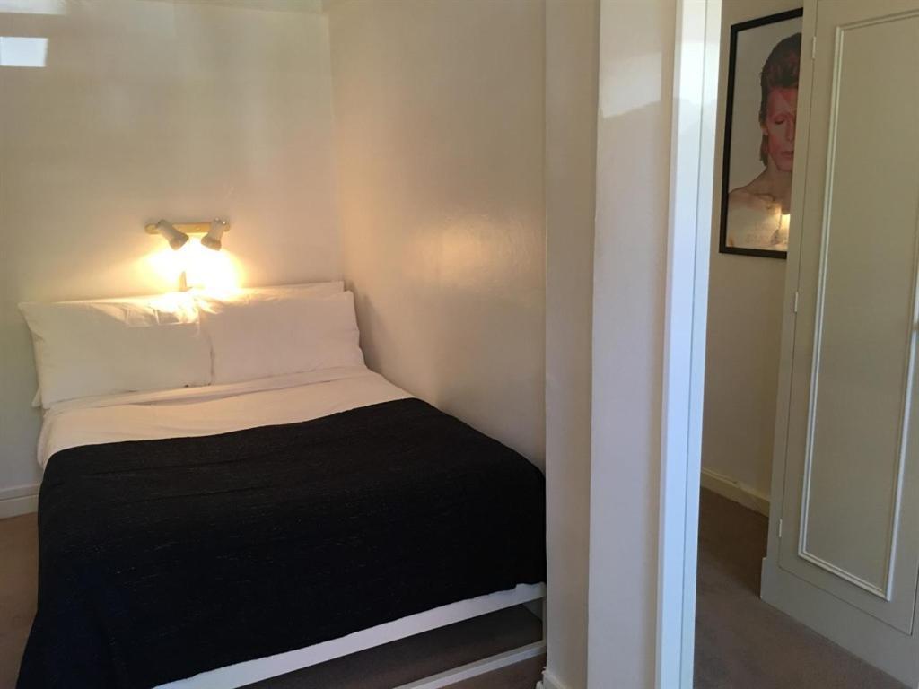 Marble Effra Court Apartment London