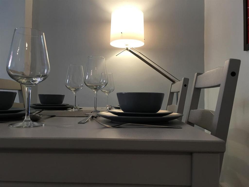 Marble Effra Court