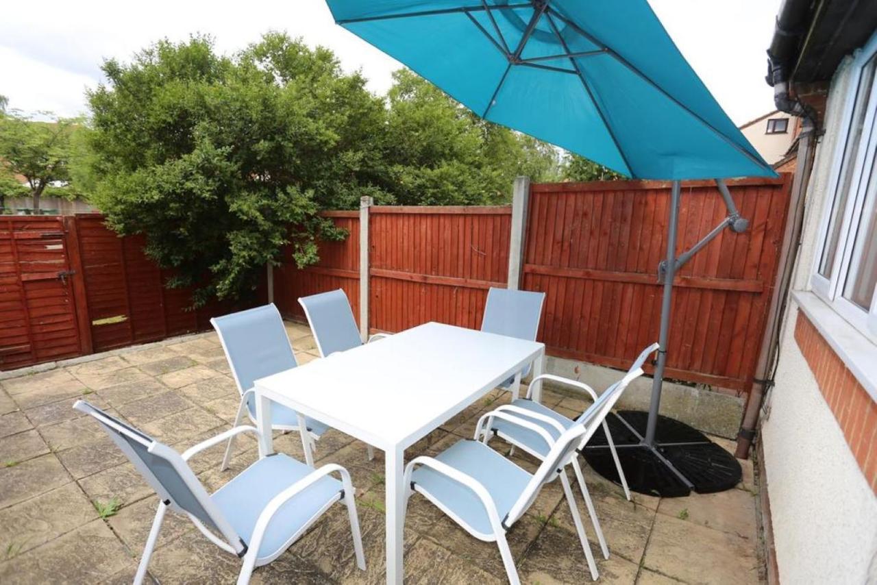 Beautiful 3 Beds House West Thamesmead London * London