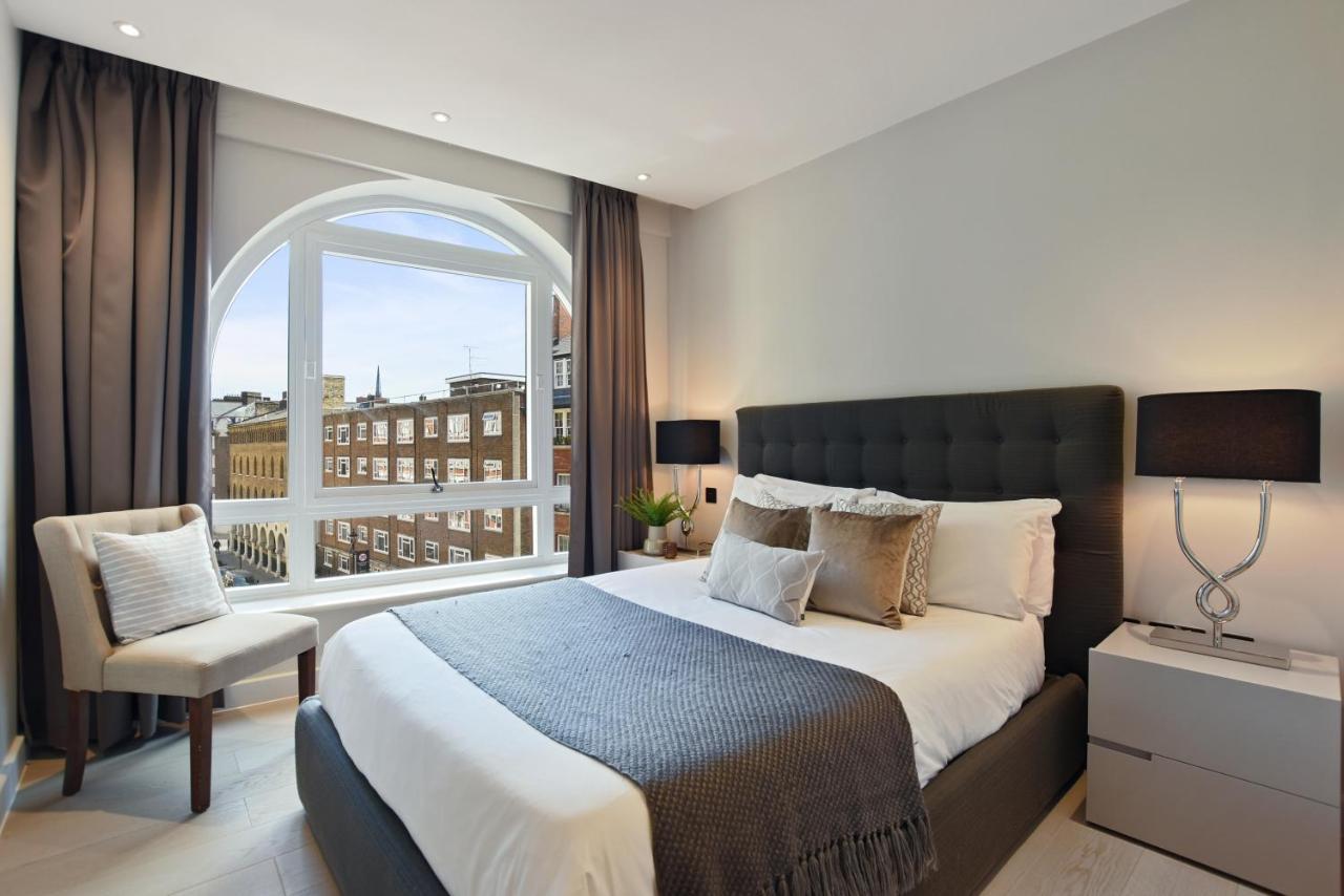Vauxhall Bridge Road By Aeria