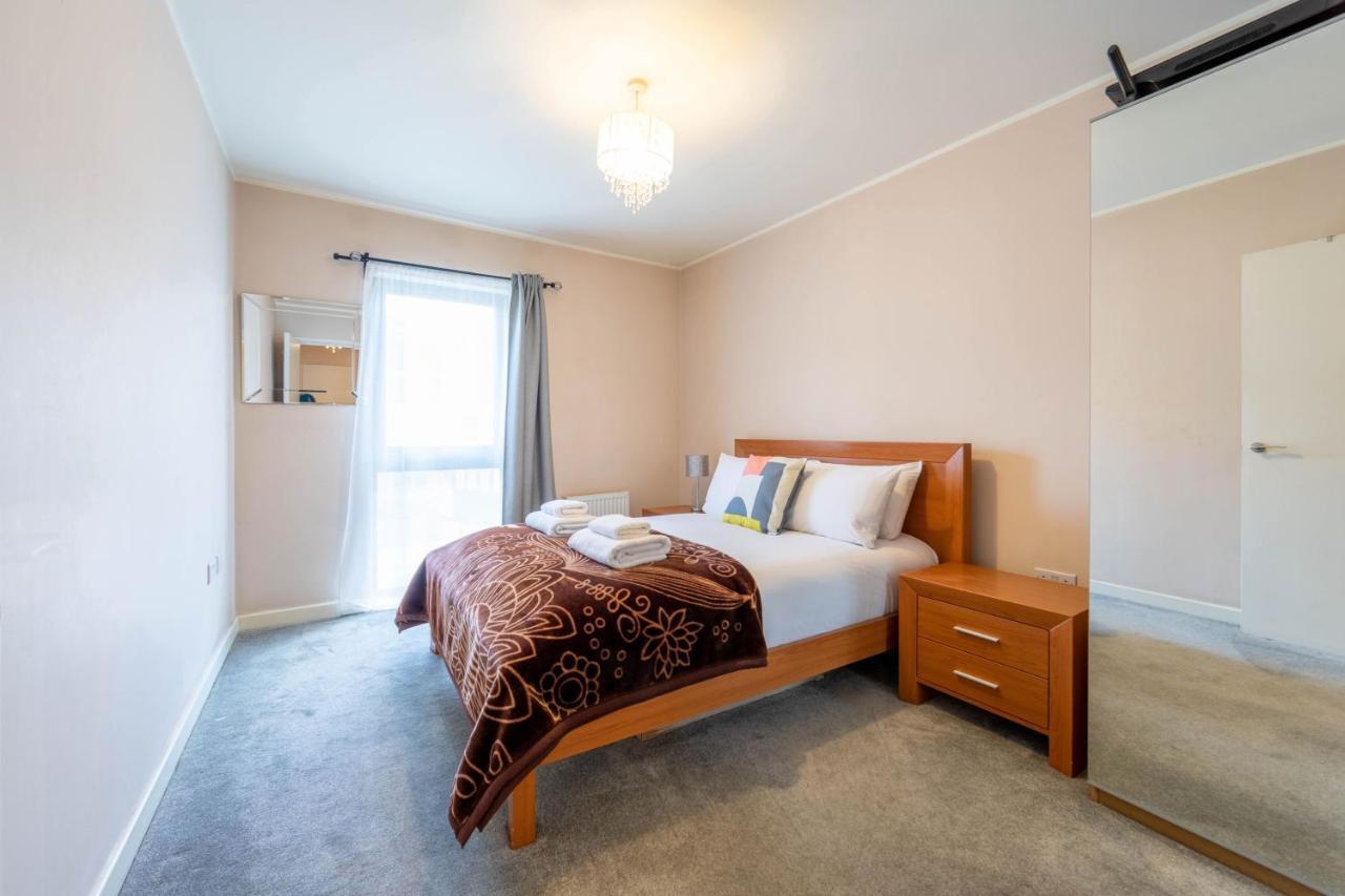 Pass The Keys Cosy 1bed Nearby Canary Wharf Londres