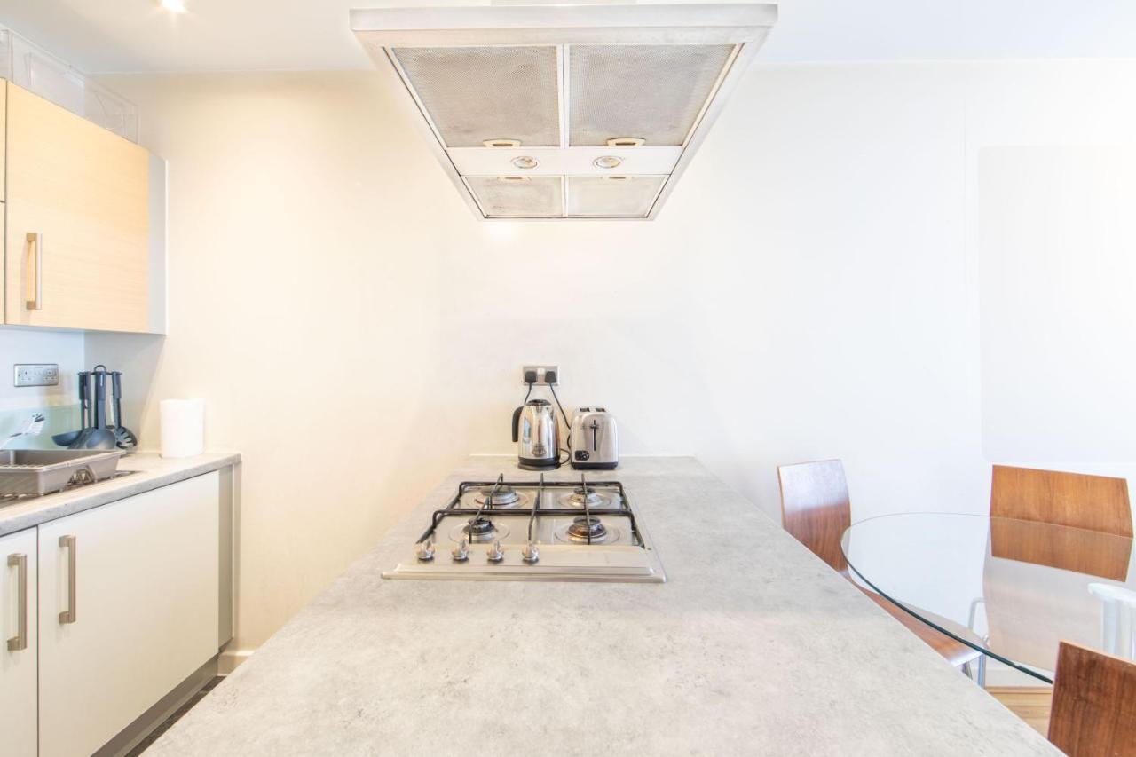 Apartamento Pass The Keys Cosy 1bed Nearby Canary Wharf Londres