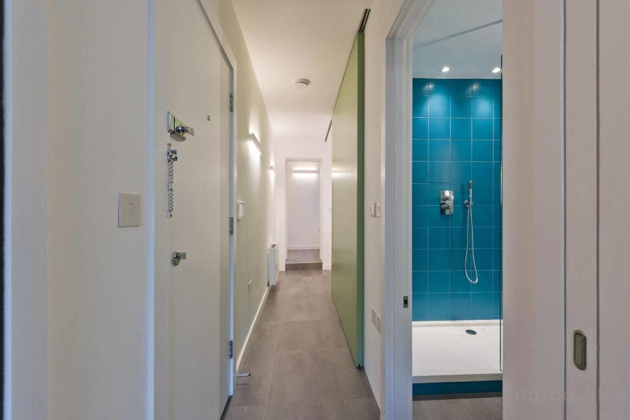 3rd Floor 2br In Soho *