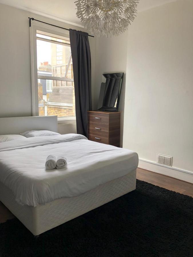 Appartement Pleasant Two Bed-Room Flat Near Portobello Market