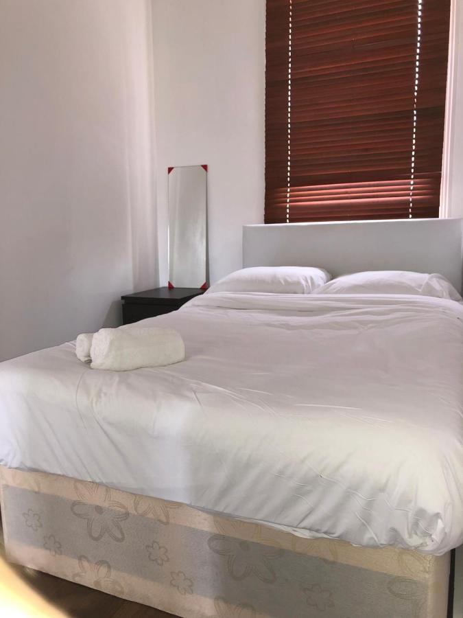 Appartement Pleasant Two Bed-Room Flat Near Portobello Market