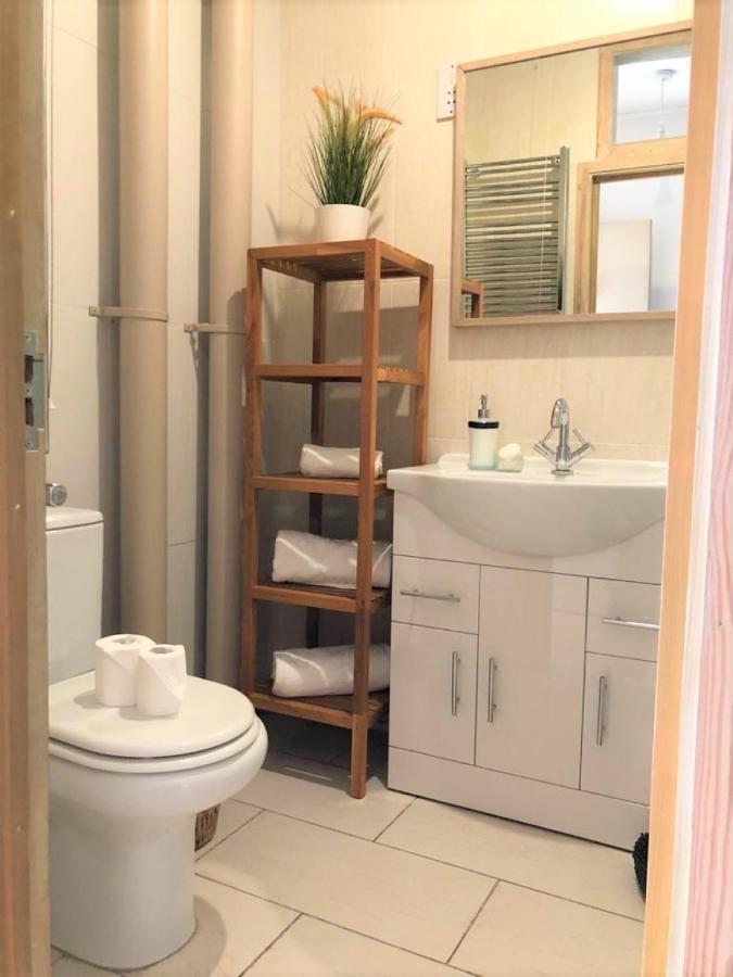 Flat Without Kitchen At Kentish Town Apartment London