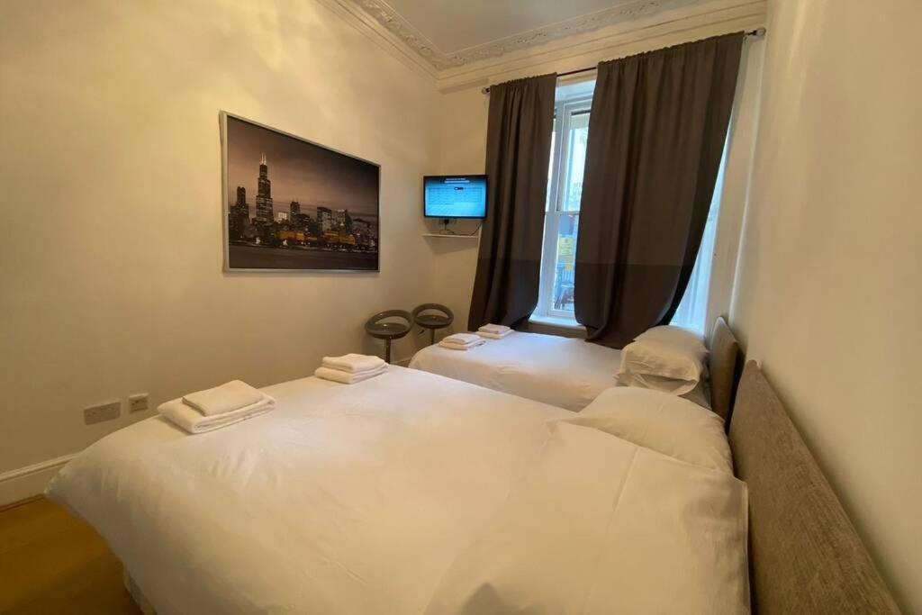 Apartment F6-comfy Ground Flr Fits 4- Near Paddington *
