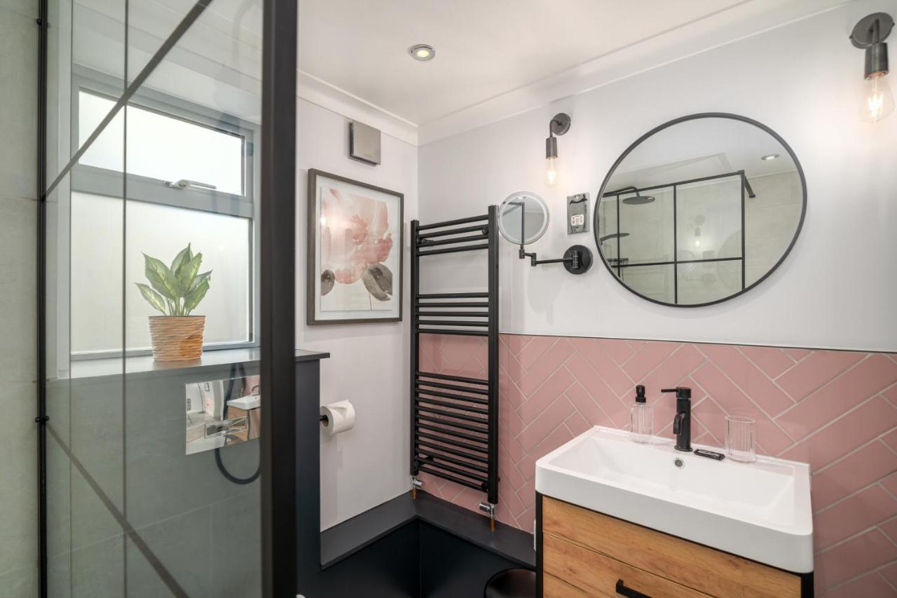 Guestready - Unique Near Wimbledon With Gorgeous Deck And Parking * Londen