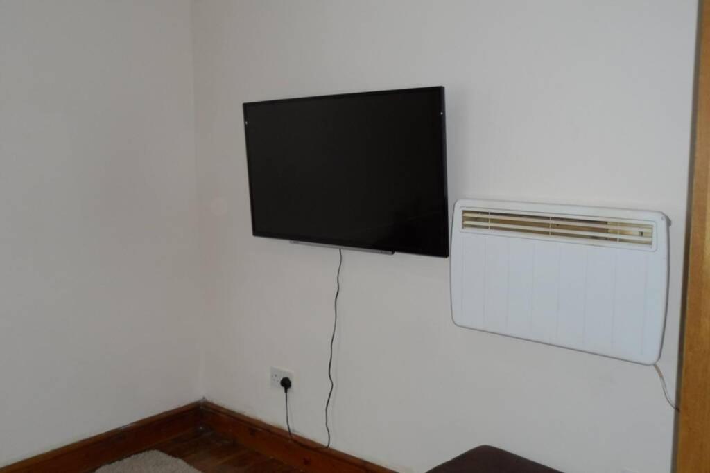 Bubblesbnb- Lovely 1 Bedroom Studio Flat Apartment