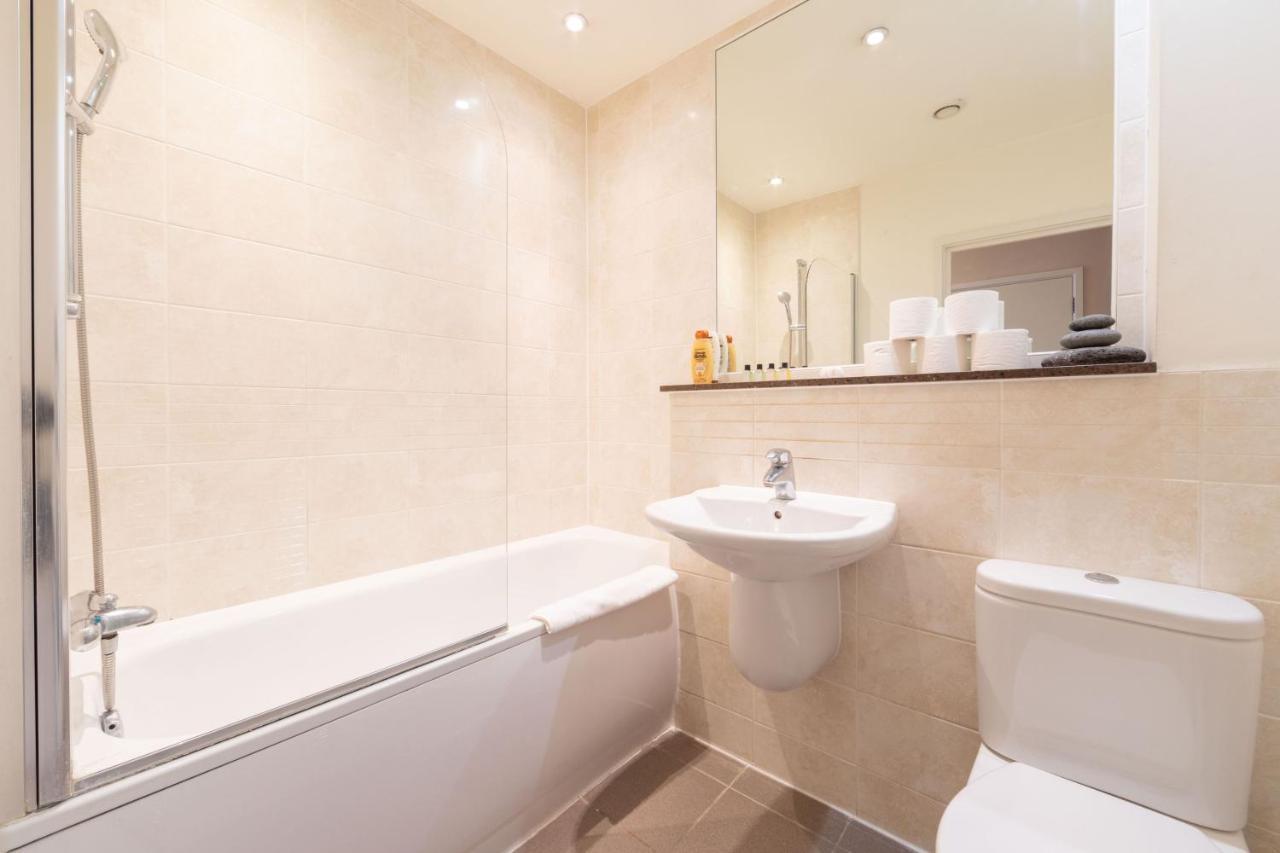 Pass The Keys Cosy 1bed Nearby Canary Wharf Londres