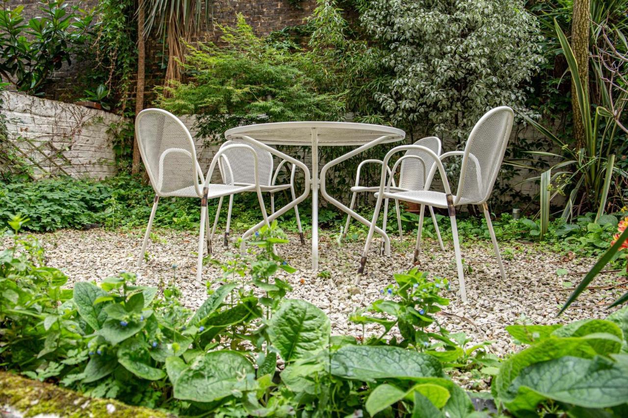 Bright Chelsea Garden Nest Apartment