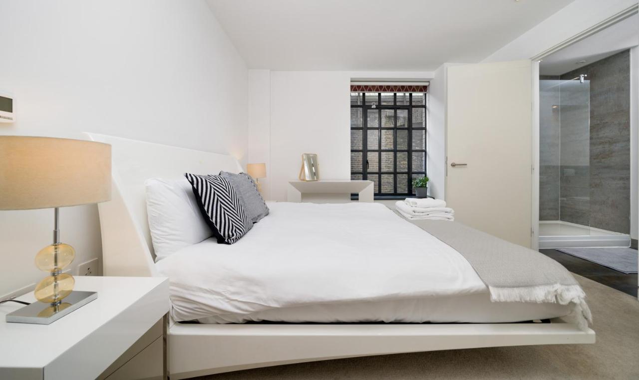 New! Luxury! 2Bedr/3 Beds/2,5Bath! Covent Garden ! Apartment *