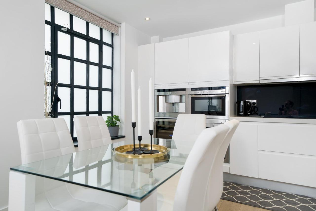 New! Luxury! 2Bedr/3 Beds/2,5Bath! Covent Garden ! Apartment