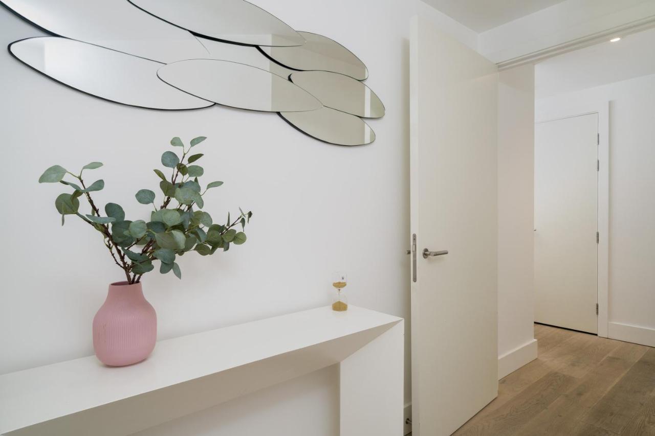 New! Luxury! 2Bedr/3 Beds/2,5Bath! Covent Garden ! Apartment London