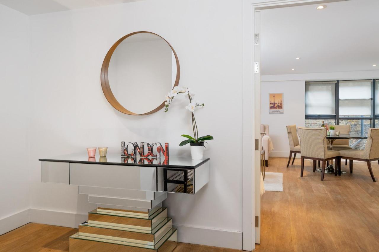 Apartment Duplex 2 Bedr, 3 Beds, 2,5 Bath Trafalgar Square