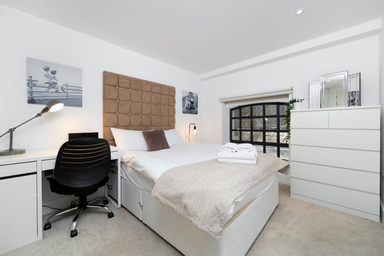 Apartment Duplex 2 Bedr, 3 Beds, 2,5 Bath Trafalgar Square London