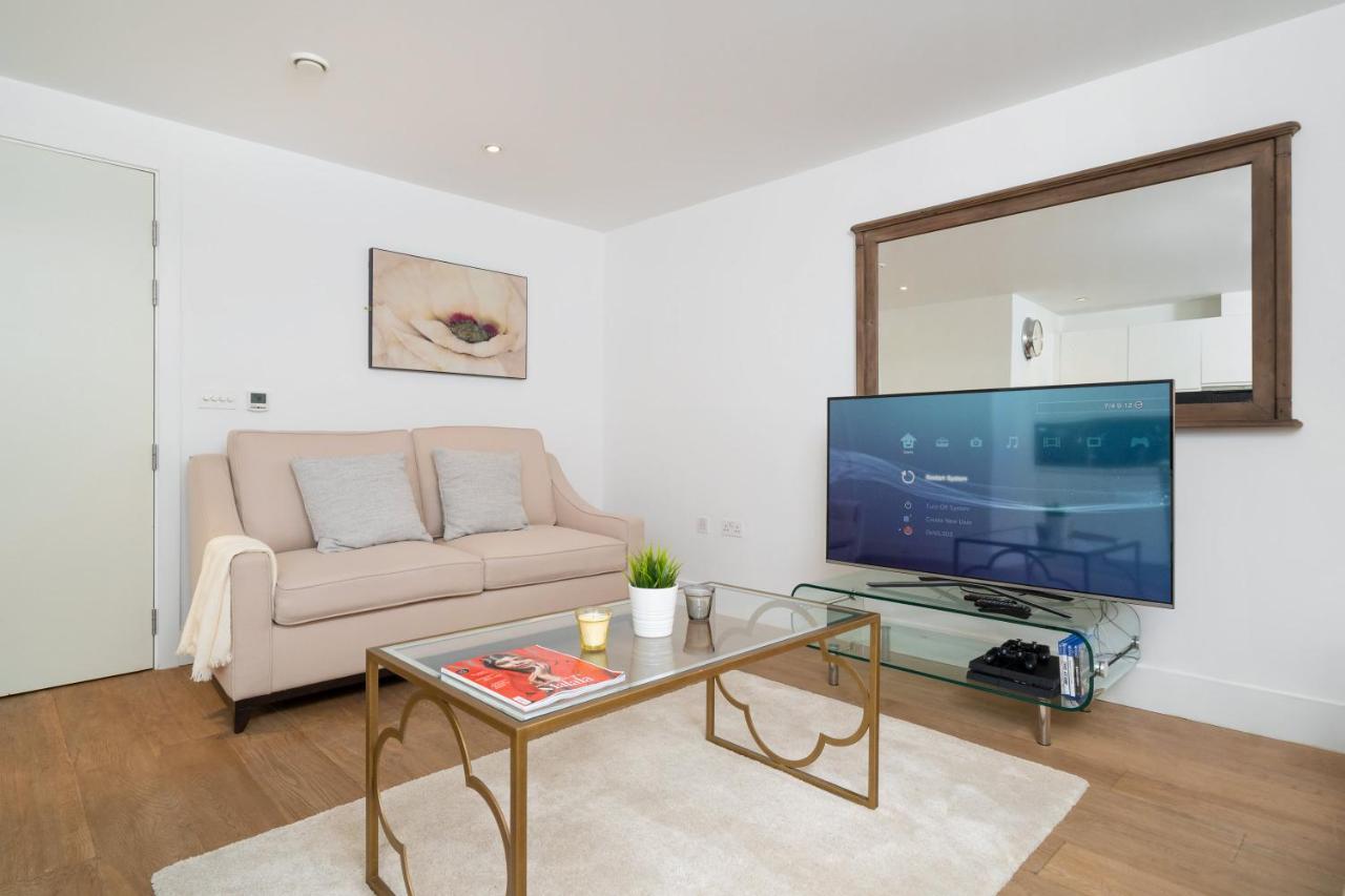 Apartment Duplex 2 Bedr, 3 Beds, 2,5 Bath Trafalgar Square