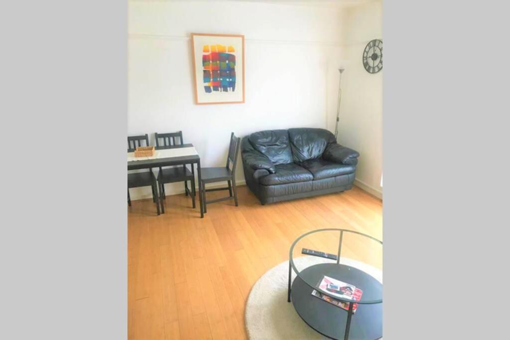 Stunning Lovely 3- Bedroom Fulham With Roof Terraces Apartment