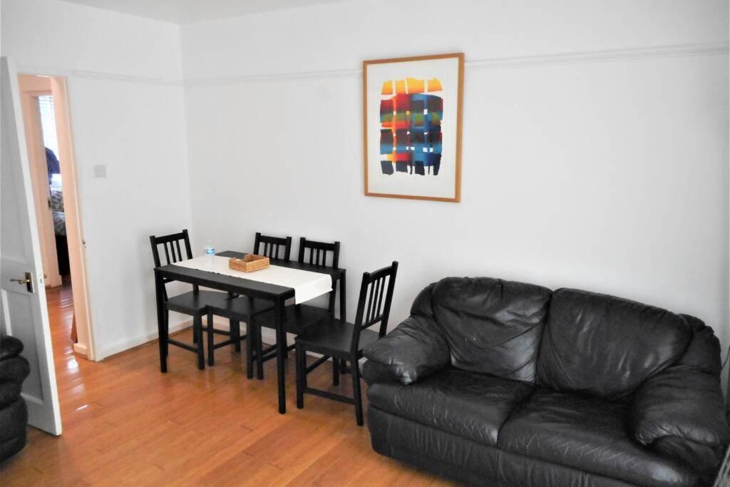 Stunning Lovely 3- Bedroom Fulham With Roof Terraces Appartement *
