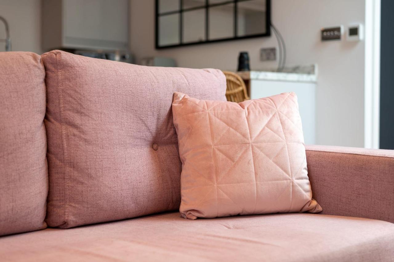Vakantiehuis Guestready - Unique Near Wimbledon With Gorgeous Deck And Parking Londen