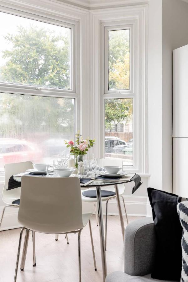 Lovely 2 Bedroom In West Hampstead, Appartement