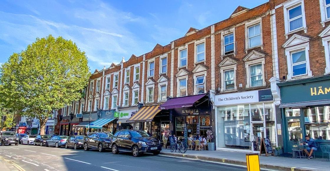 Lovely 2 Bedroom In West Hampstead, Appartement Londen