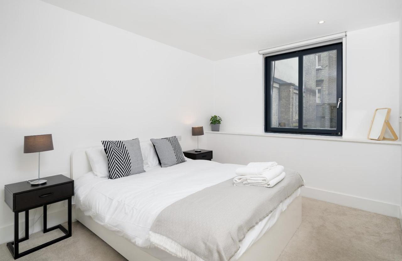 Apartment New! Luxury! 2Bedr/3 Beds/2,5Bath! Covent Garden ! London