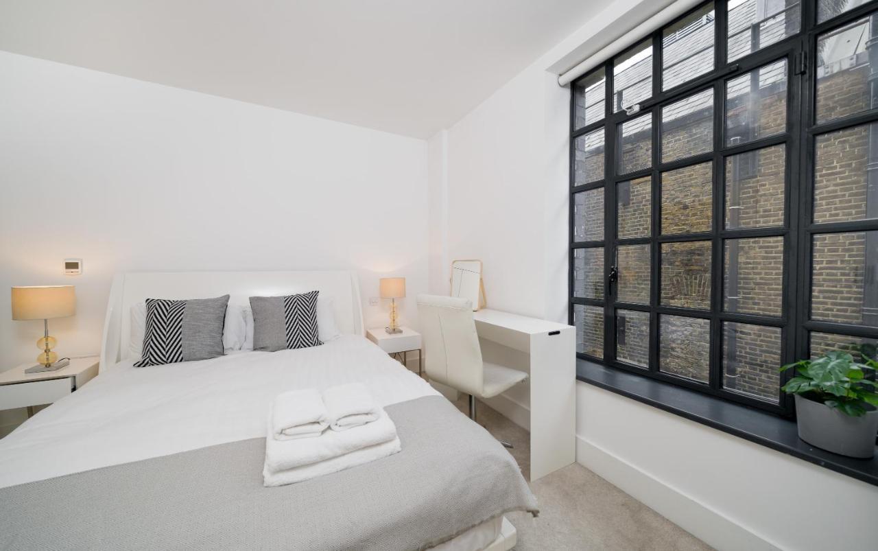 New! Luxury! 2Bedr/3 Beds/2,5Bath! Covent Garden ! London