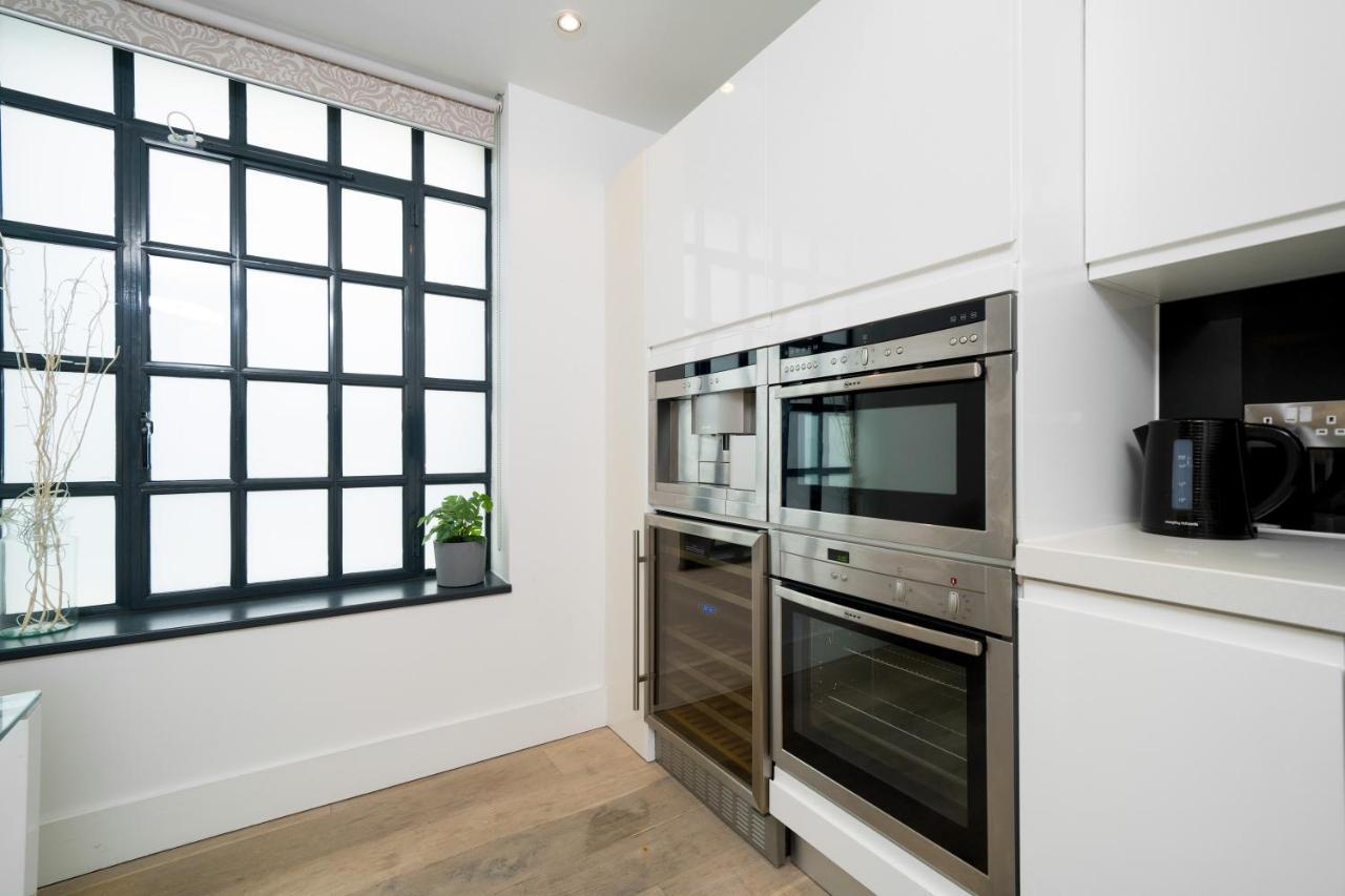 New! Luxury! 2Bedr/3 Beds/2,5Bath! Covent Garden ! Apartment