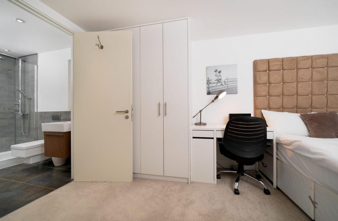 Duplex 2 Bedr, 3 Beds, 2,5 Bath Trafalgar Square London