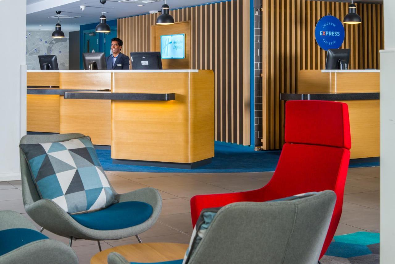 Express London-hammersmith By Ihg Hotel 3*