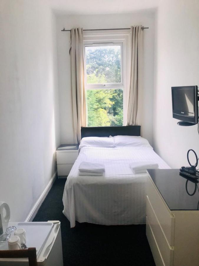 Amhurst Bed & Breakfast *