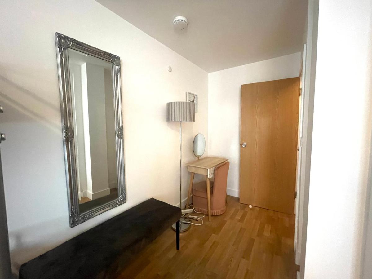 Bermondsey Apartment
