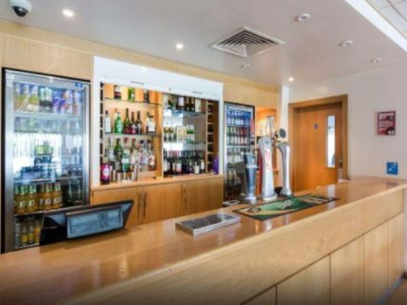 Travelodge Sunbury M3 3* London