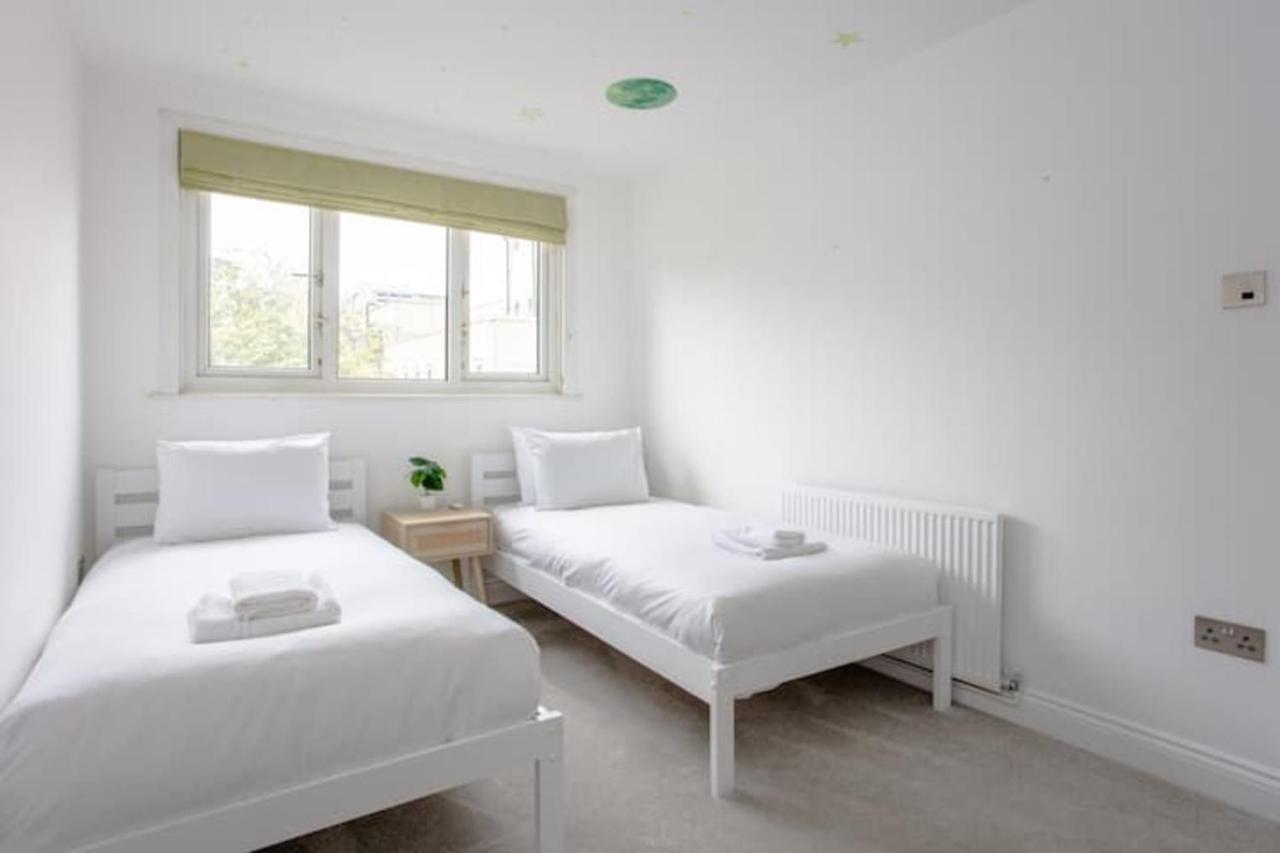 Spacious 3 Bedroom With Large Balcony Apartment